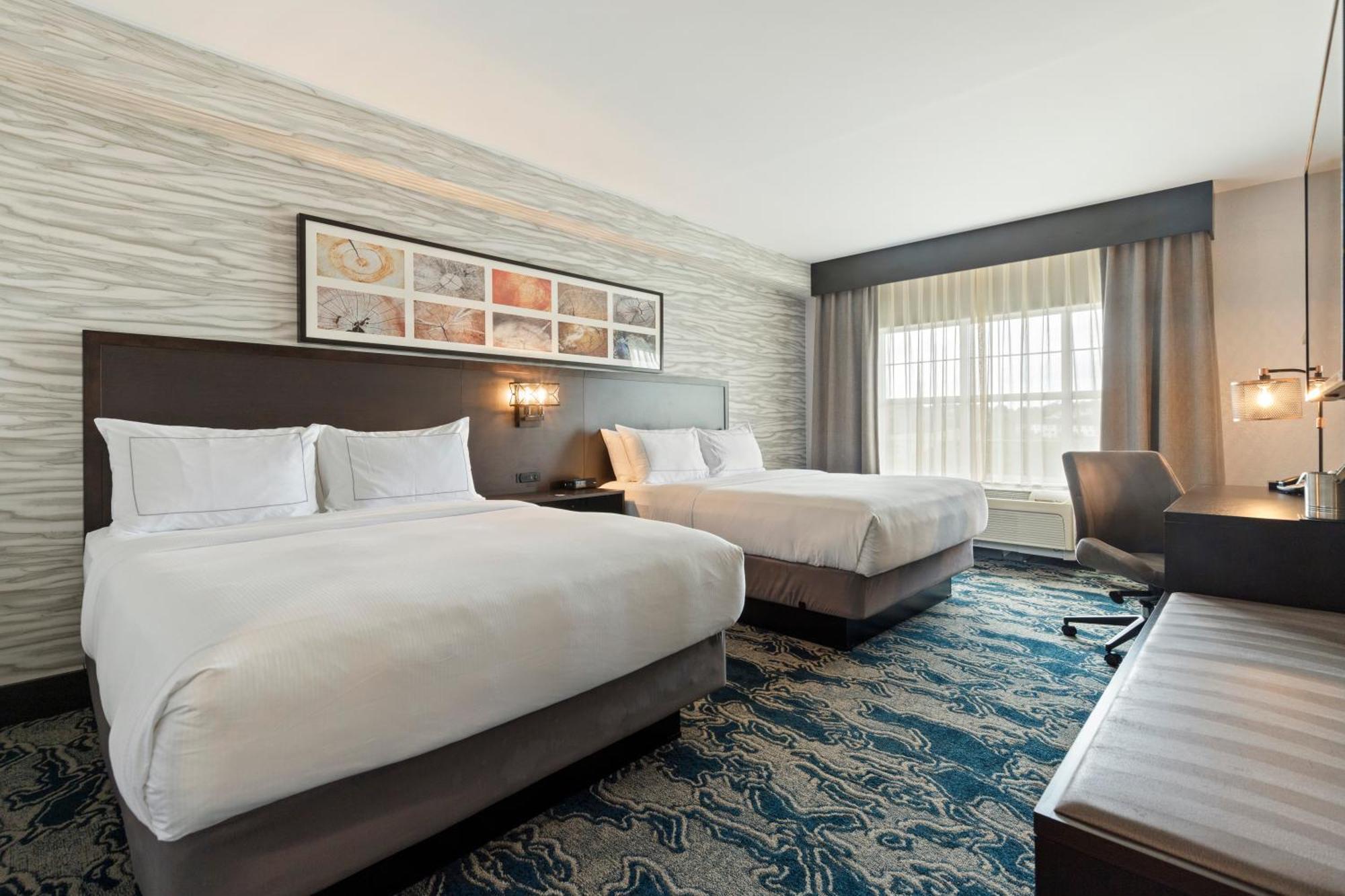 Отель Doubletree By Hilton Front Royal Blue Ridge Shadows Экстерьер фото